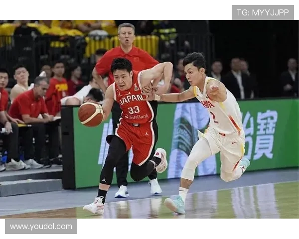 中国男篮87-80战胜日本 2人满分3人不及格