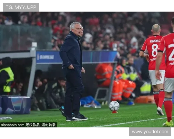 不满判罚,梅西赛后与裁判发生争执后被出示黄牌 不满判罚,梅西赛后与裁判发生争执后被出示黄牌